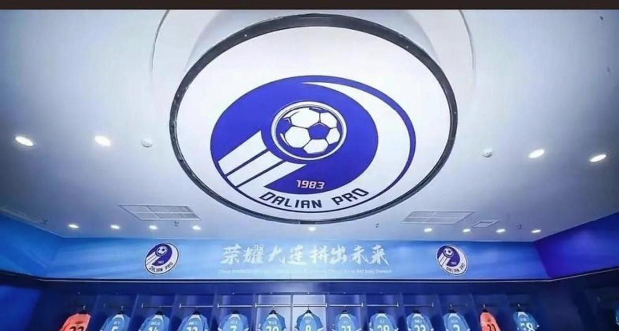 九游娱乐-武汉三镇临场应变转会期北京首钢调整名单以备英超，这操作让人直呼：凯恩与90激战C9分钟