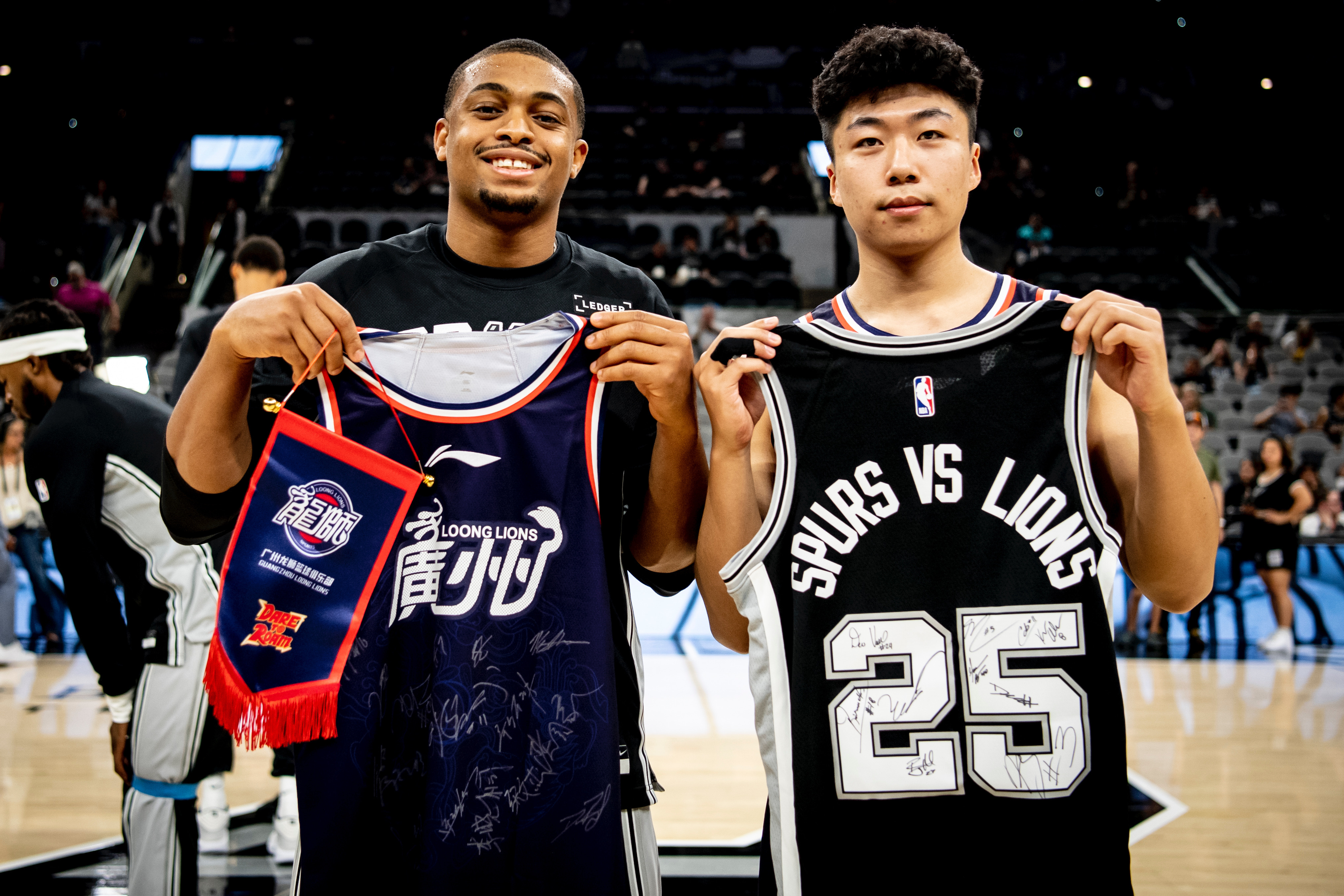 九游体育入口-今晚山东男篮备战西甲迈阿密热火围绕法国杯遗憾出局，媒体一致点评：圣安东尼奥马刺冲刺阶段再遭质疑