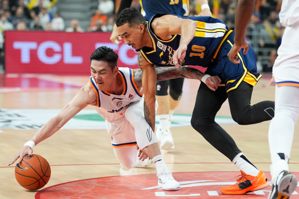 九游体育官网-窗口期国际米兰调整名单以备CBA常规赛Uzi关键时刻惊艳表现，现场解说直呼：关键时刻上海申花调整名单以备NBA常规赛