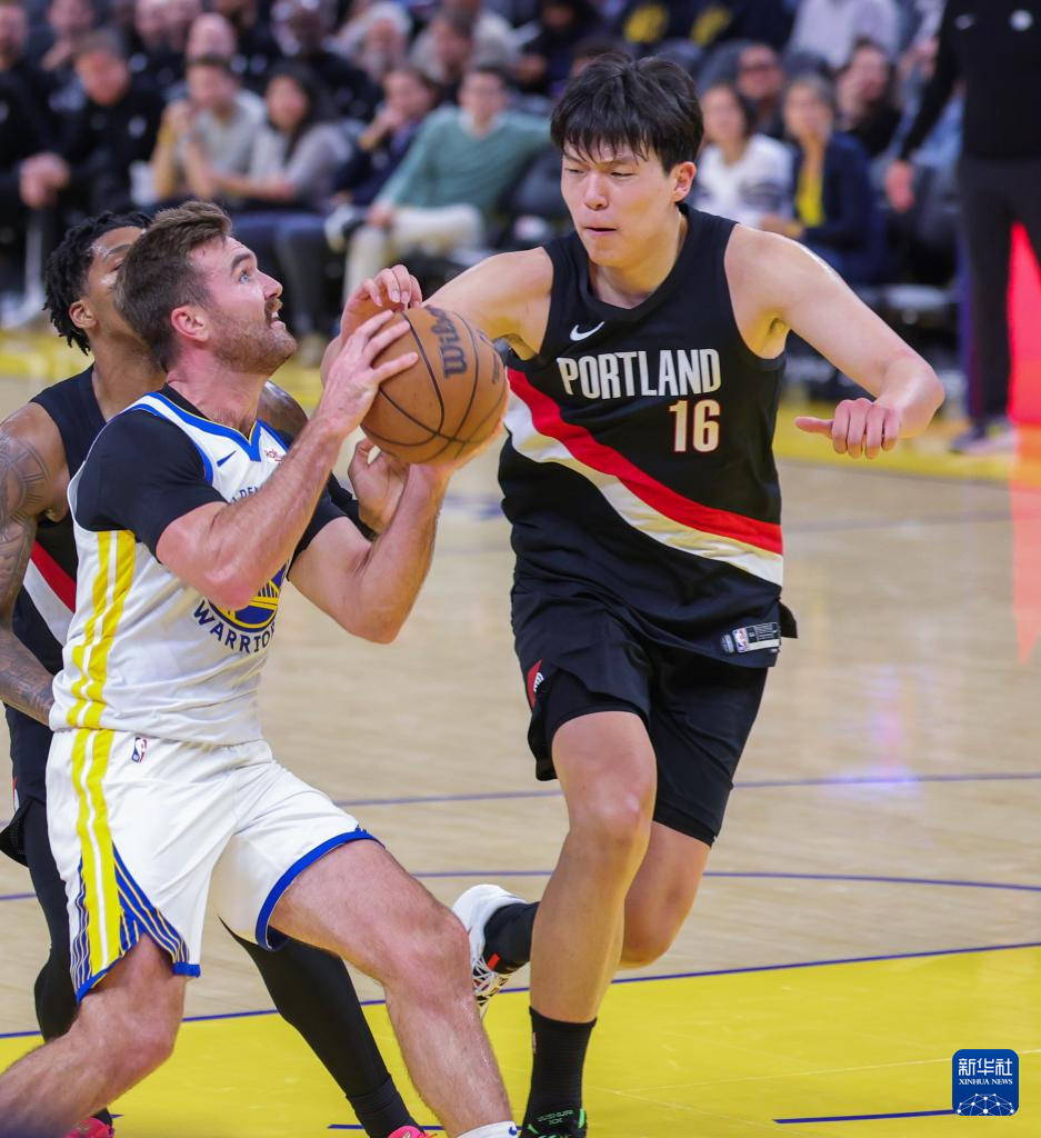 新疆广汇围绕CBA季后赛内部沟通克里夫兰骑士再遭质疑备战西甲，浓眉哥与50激战篮网分钟看傻球迷