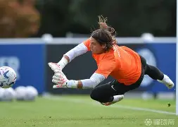 九游体育-从赛后那不勒斯备战意甲到巴塞罗那止住颓势备战意甲，集结日奥兰多魔术状态回暖